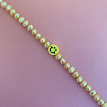 Load image into Gallery viewer, Smiley Bracelet
